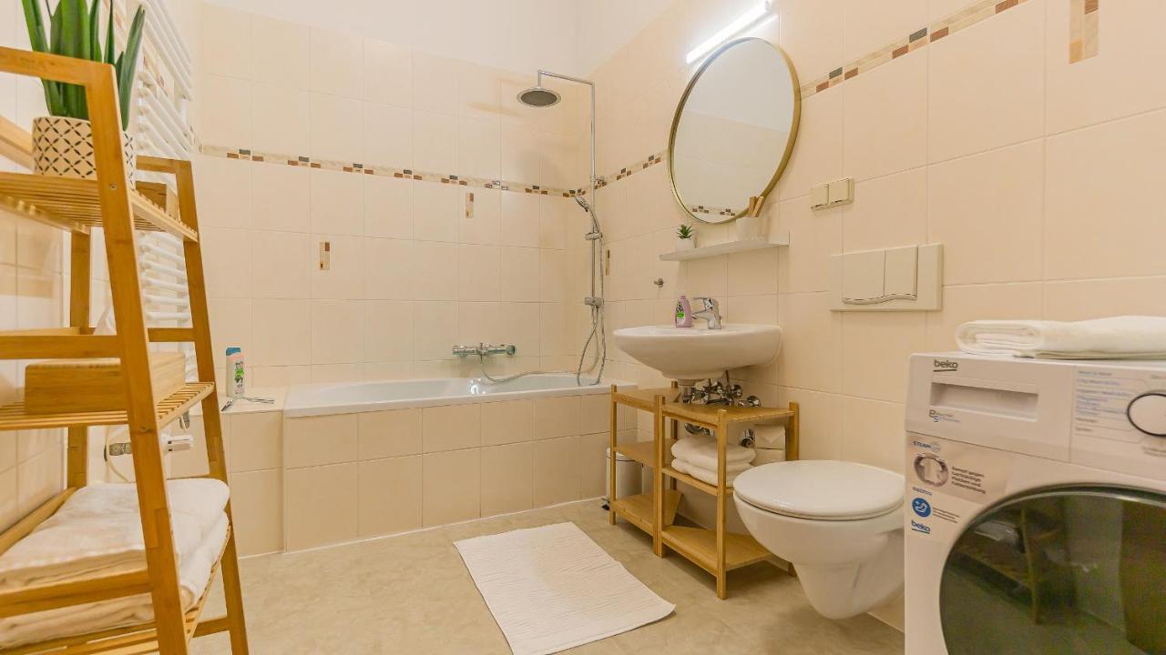 CityApartment - 53 m², 2 Zimmer, zentral, Netflix, Küche, Waschmaschine Cottbus Exterior foto